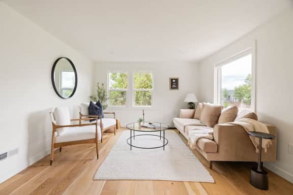 Payne House/Suite - Image 4